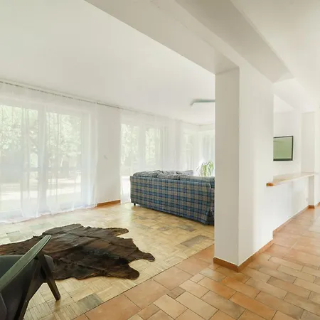 Strom Casu Tatil Evi *